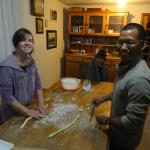 Isinlivi' - Elisa e Isaac alle prese con i gnocchi